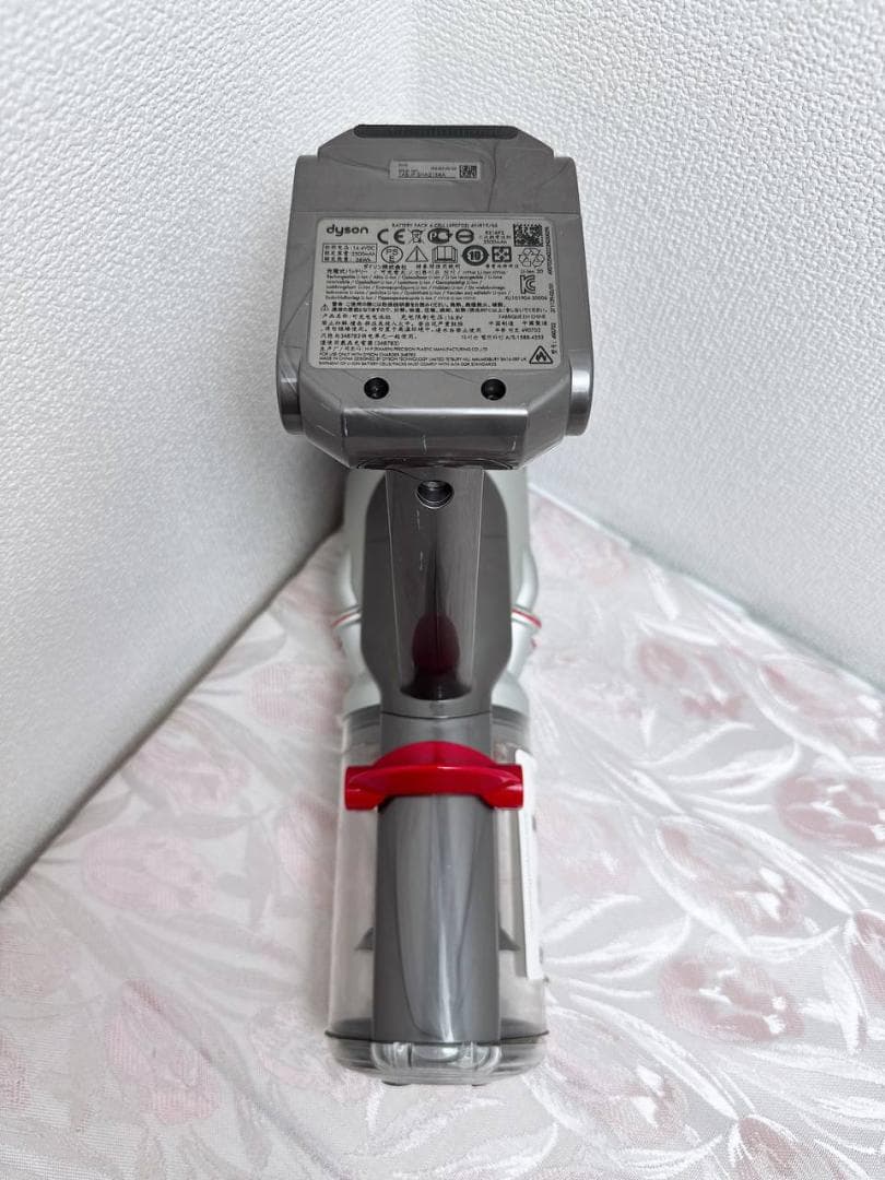 【分解洗浄済】367- 美品dyson SV33 掃除機 作動品 2023 年製