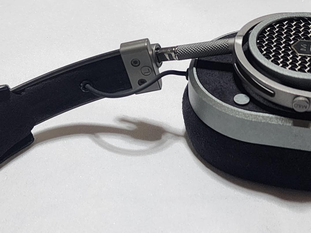 タイムセール【レアカラー】 Master & Dynamic MH40