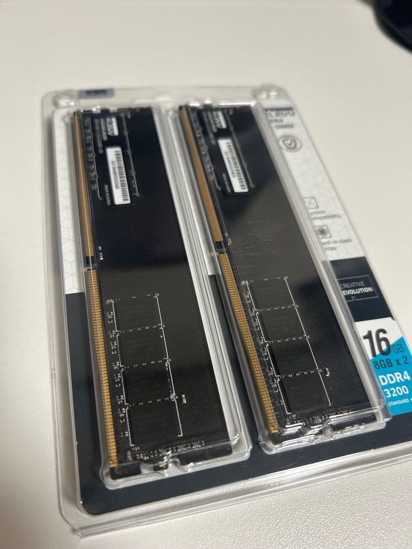 KLEVV DDR4-3200 16GB(8GB×2枚) メモリ