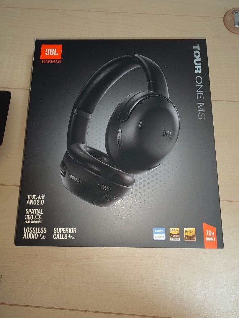 JBL TOUR ONE M3 ブラック