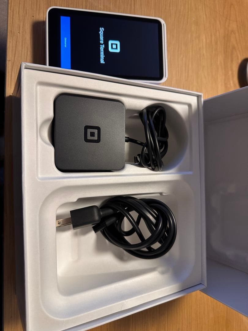 スクエアターミナル 美品