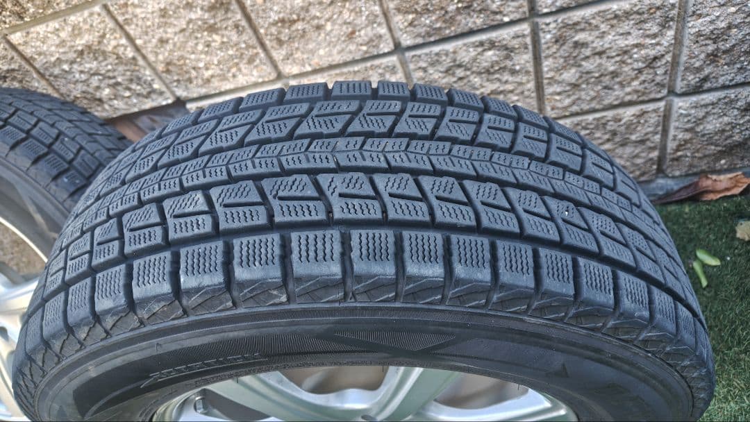 DUNLOP 16インチ スタッドレスタイヤ・ホイール4本セット