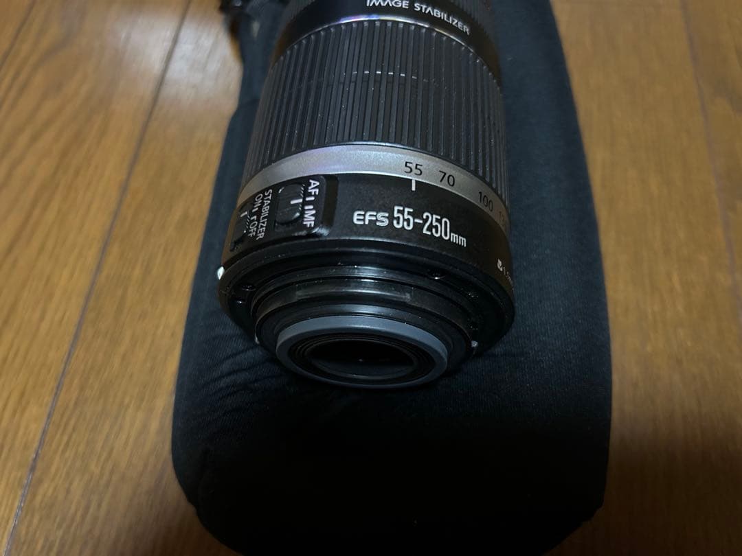 Canon EF-S 55-250mm f/4-5.6 IS ズームレンズ
