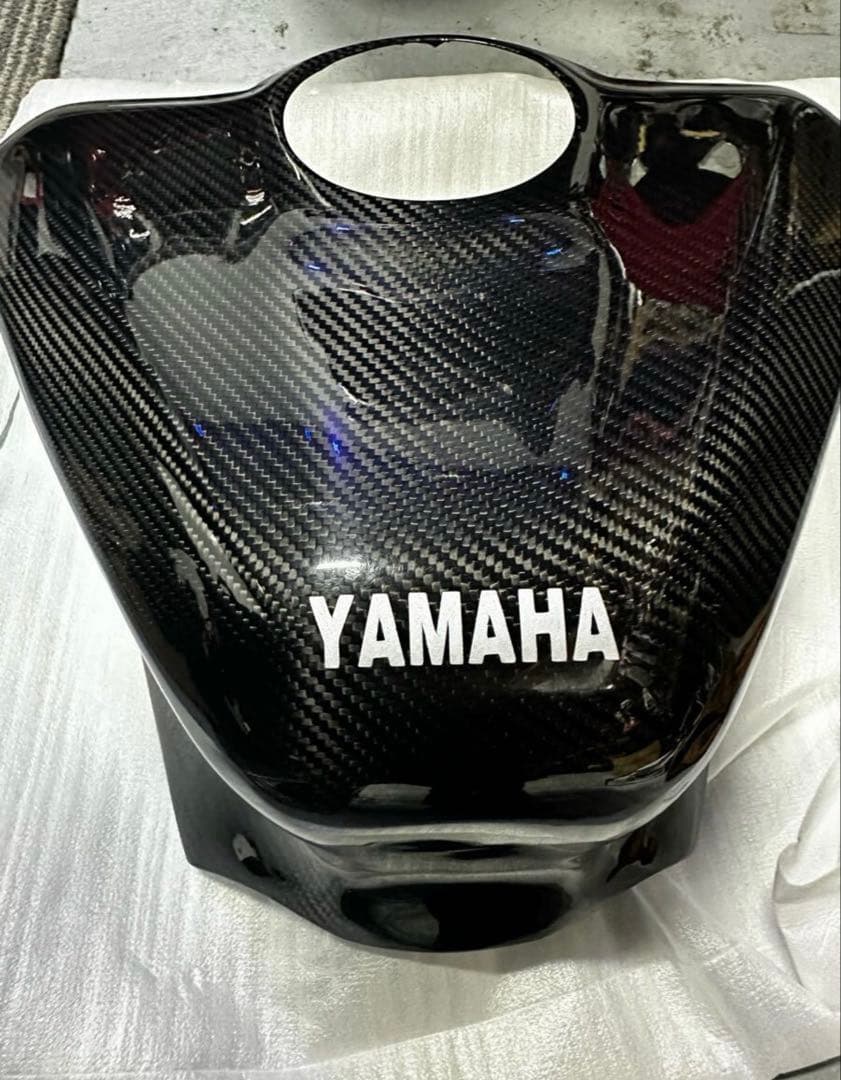 カーボンタンクカバー YZF R1
