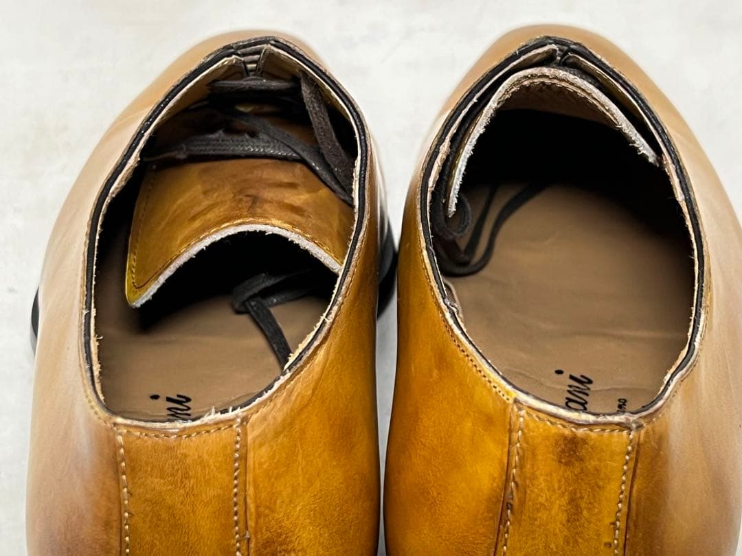 美品 イタリア製 Giancani 40 レザーホールカットシューズ キャメル