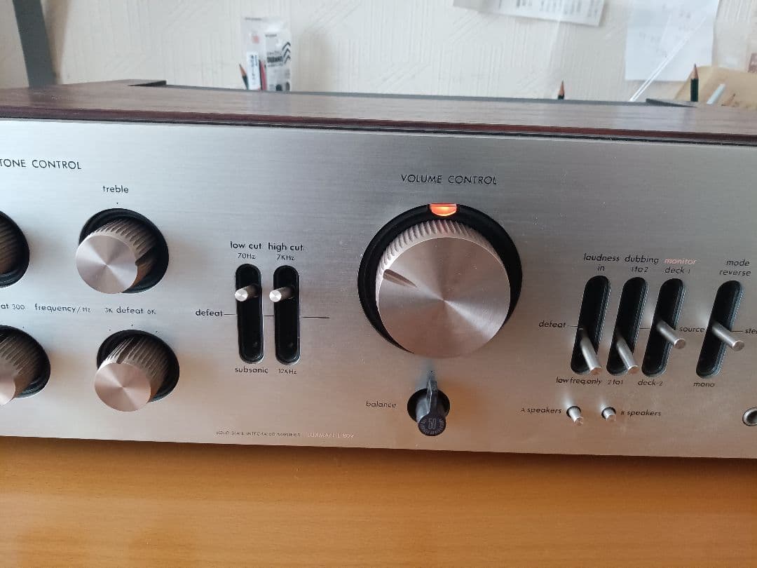 LUXMAN L-80V プリメインアンプ　レトロ　ビンテージ　オーディオ