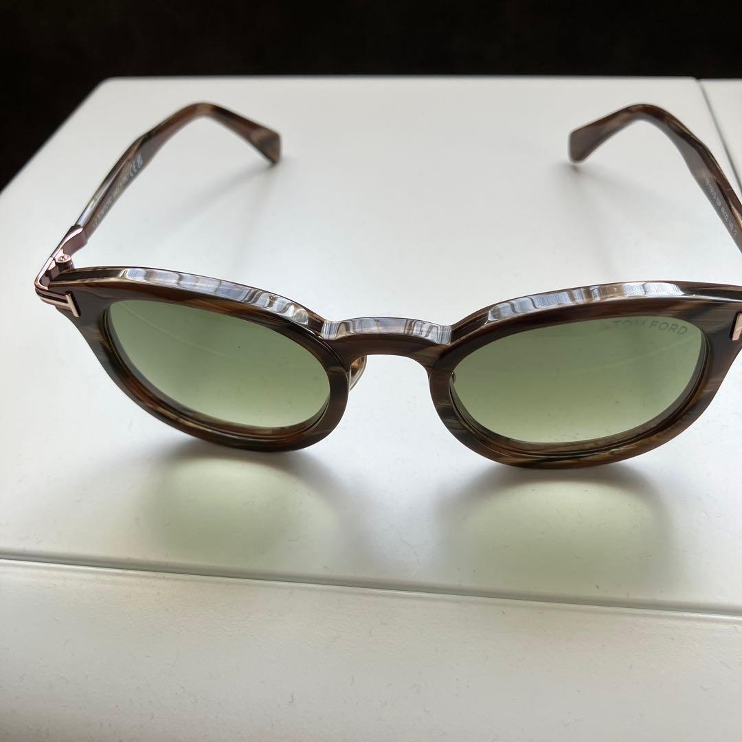 TOMFORDサングラス