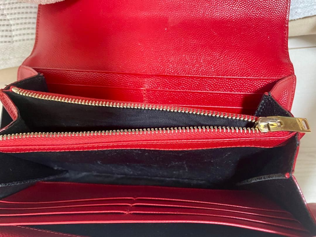 Saint Laurent レッド長財布 YSLロゴ