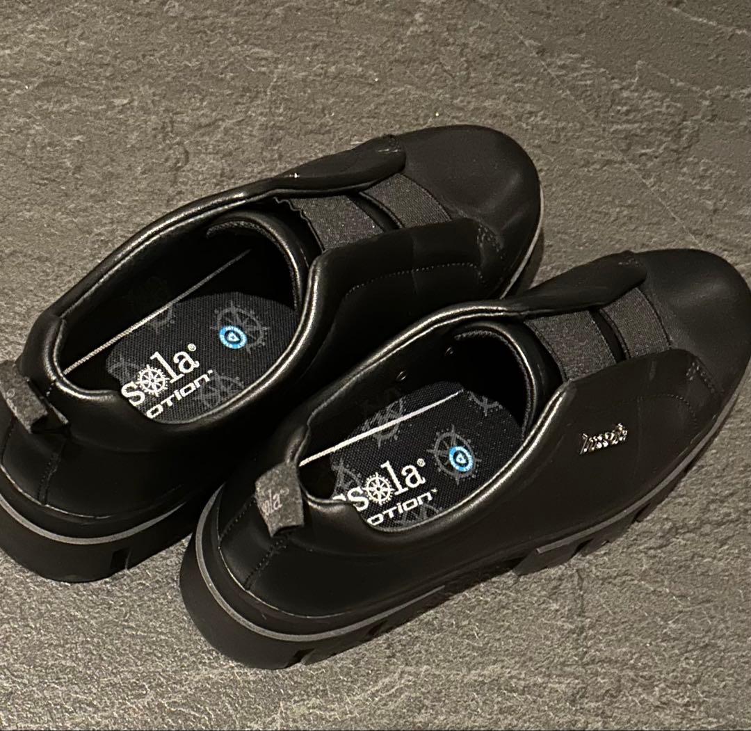 bussola ブソラ撥水厚底スリッポンシューズ （ブラック）本革