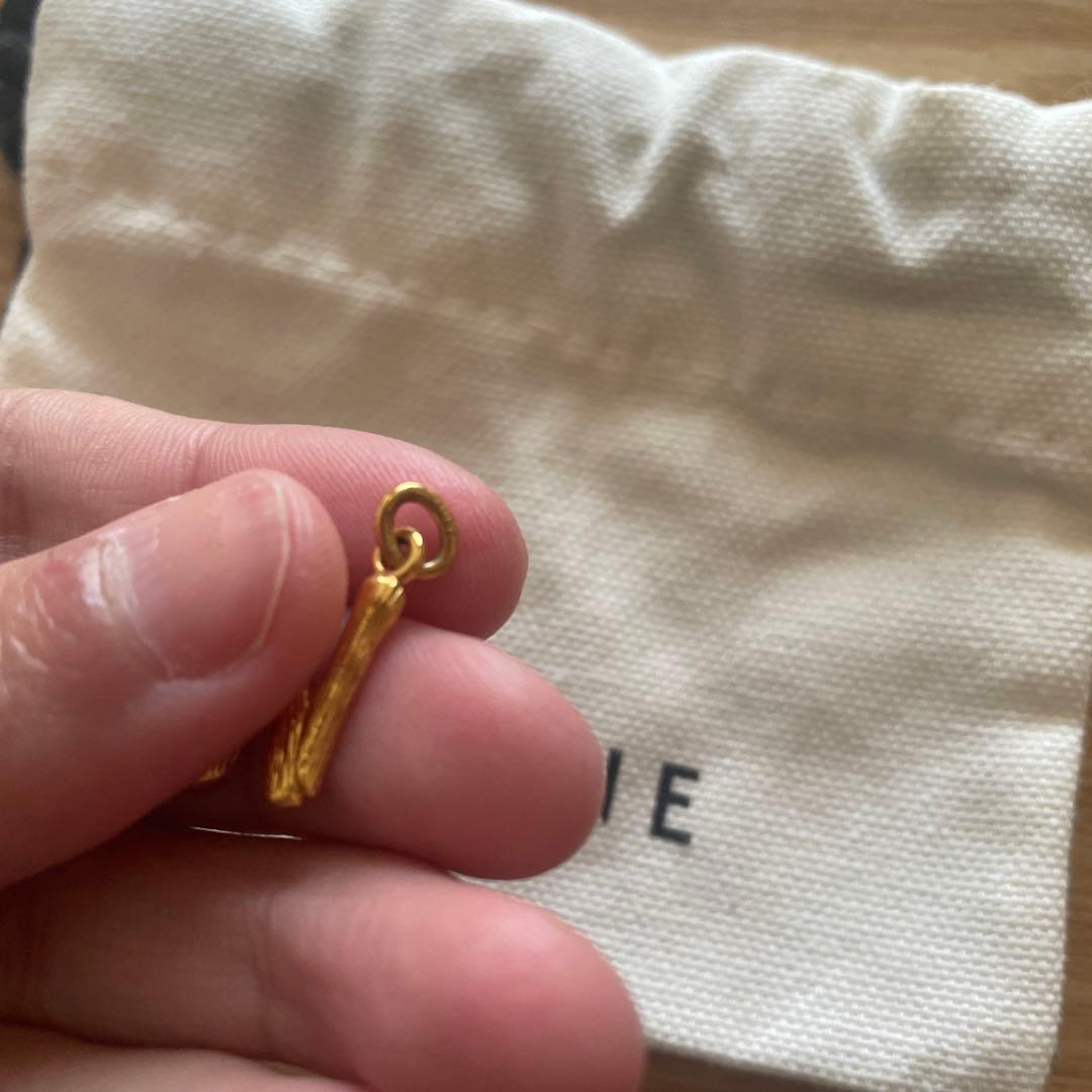 最終値下げ　 CÉLINE フィービー期アルファベットチャーム　スモールW