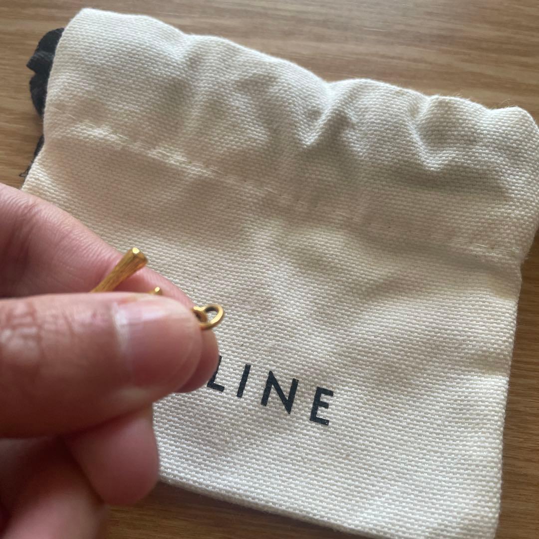 最終値下げ　 CÉLINE フィービー期アルファベットチャーム　スモールW