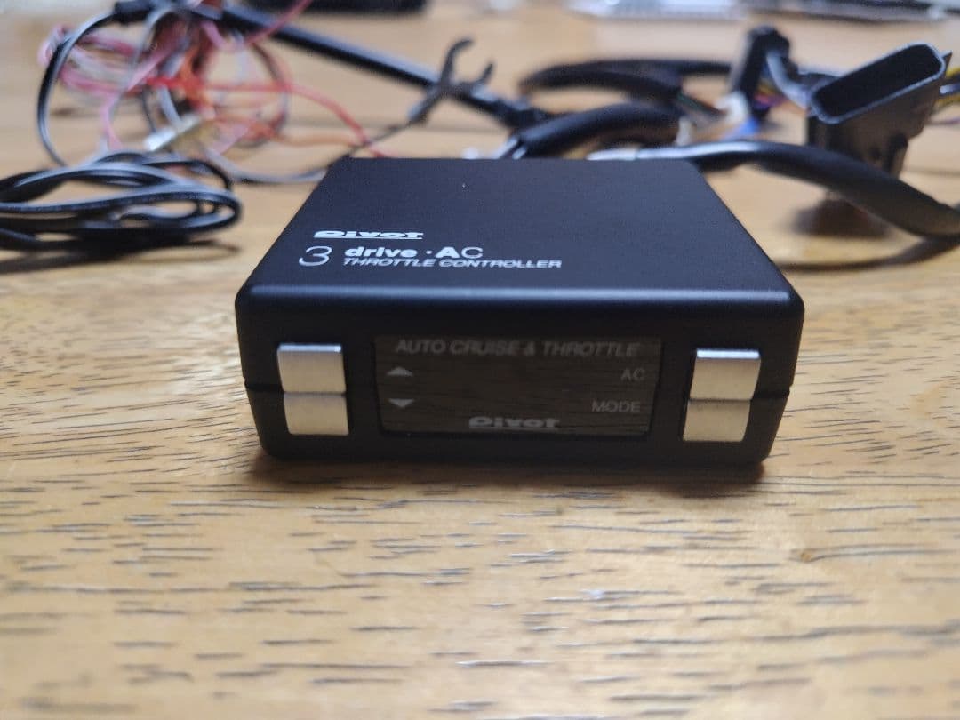 ピボット スロコン 3-drive AC TH-5A 日産 NV-350など