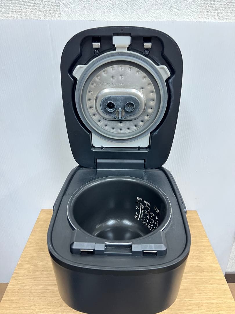 TOSHIBA 圧力IH炊飯器 RC-6PXR ブラック系 2022年製
