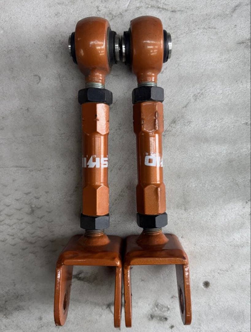 クラウン　スキッドレーシングアッパーアームトーコントロール　　テンションロッド