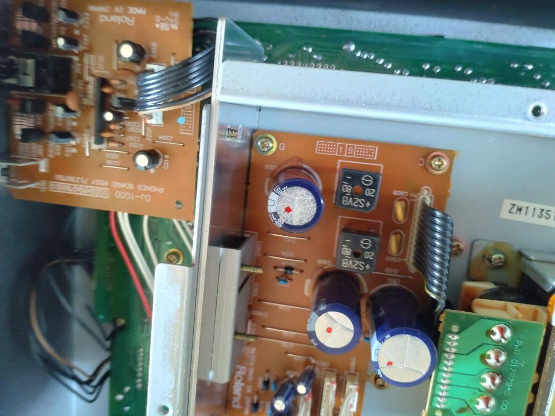 ROLAND DJ-1000 動作確認済み　送料込み　DJミキサー