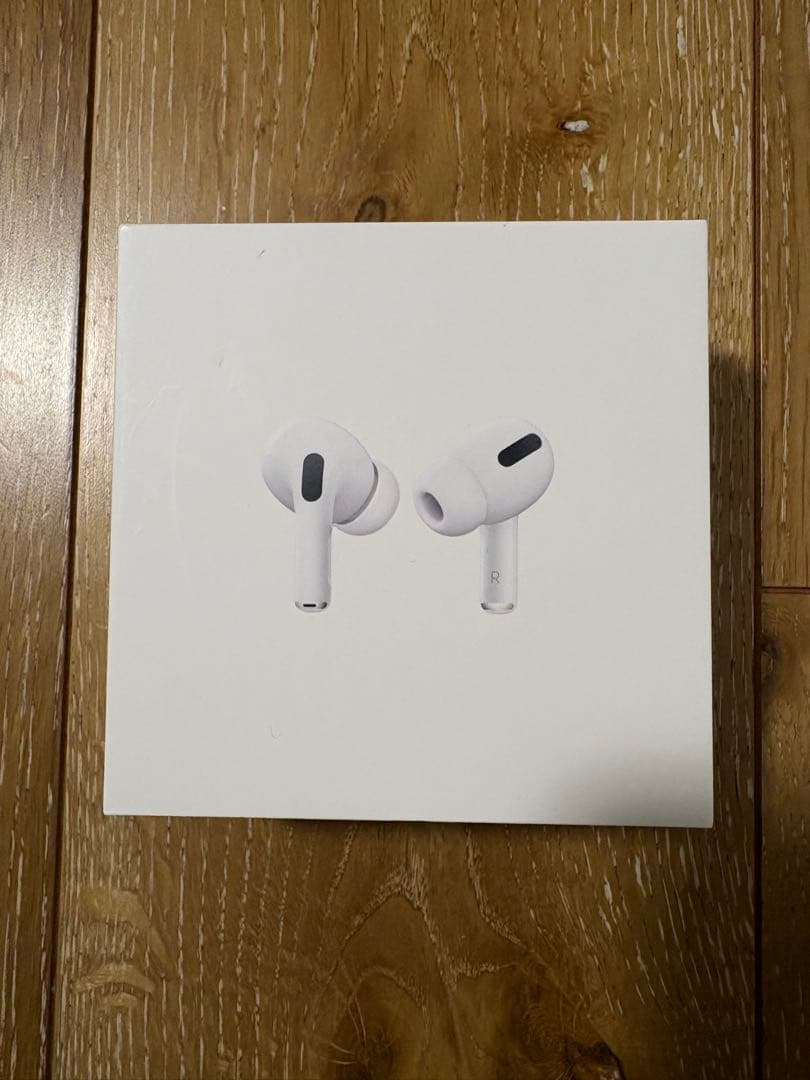 アップル AirPods Pro MWP22J/A ￼ ￼ケースあり