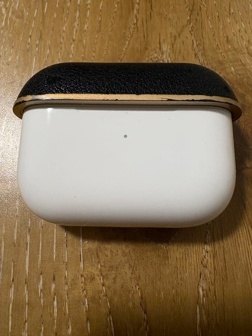 アップル AirPods Pro MWP22J/A ￼ ￼ケースあり