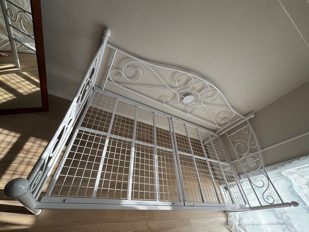 アンティーク風ベッドフレームS