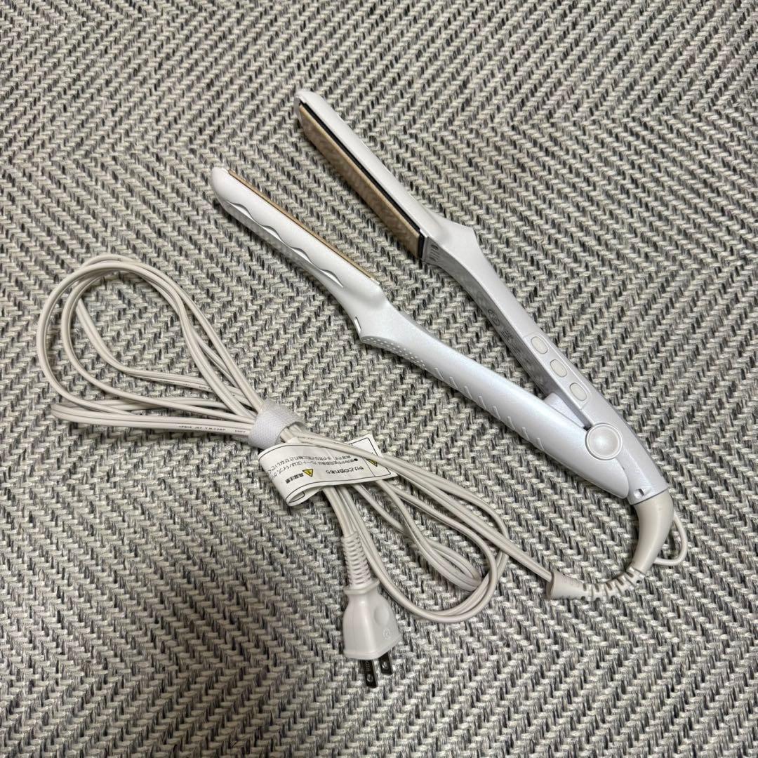 【美品】KINUJO ストレートヘアアイロン ホワイト