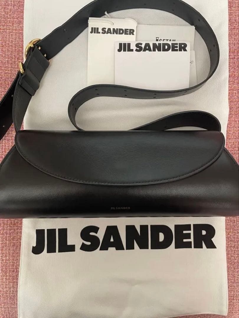 JIL SANDER ブラックレザーショルダーバッグ　カンノーロ