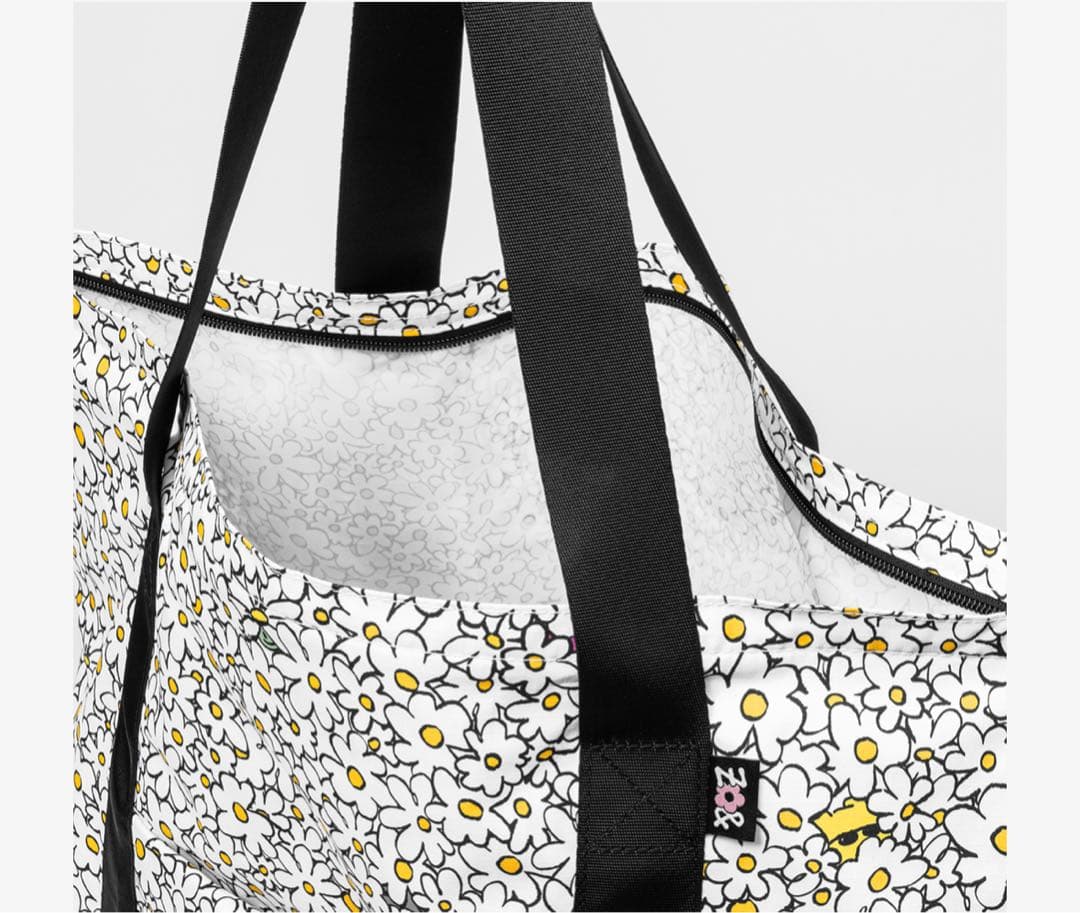 【正規品未開封】CASSETIFYZO&FRIENDS折りたたみ式トラベルバック