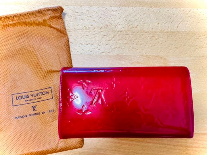 ルイヴィトン 長財布 ヴェルニ