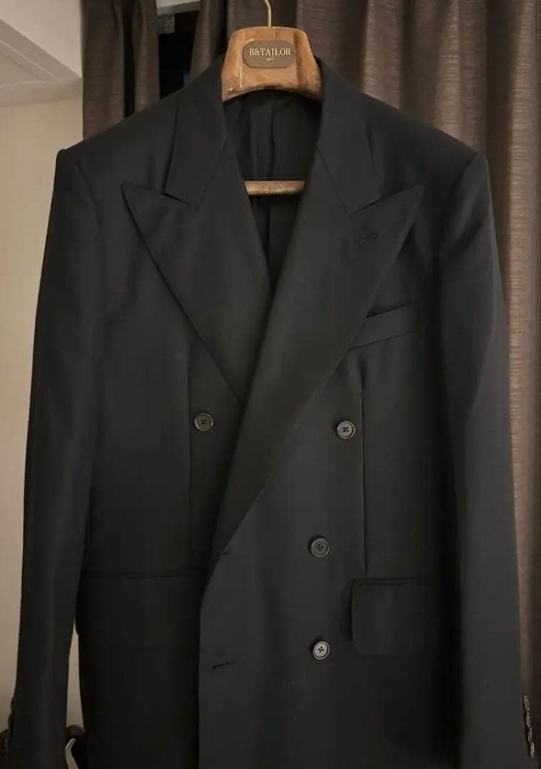 HUSBANDS ダブルブレスト ブラックスーツ