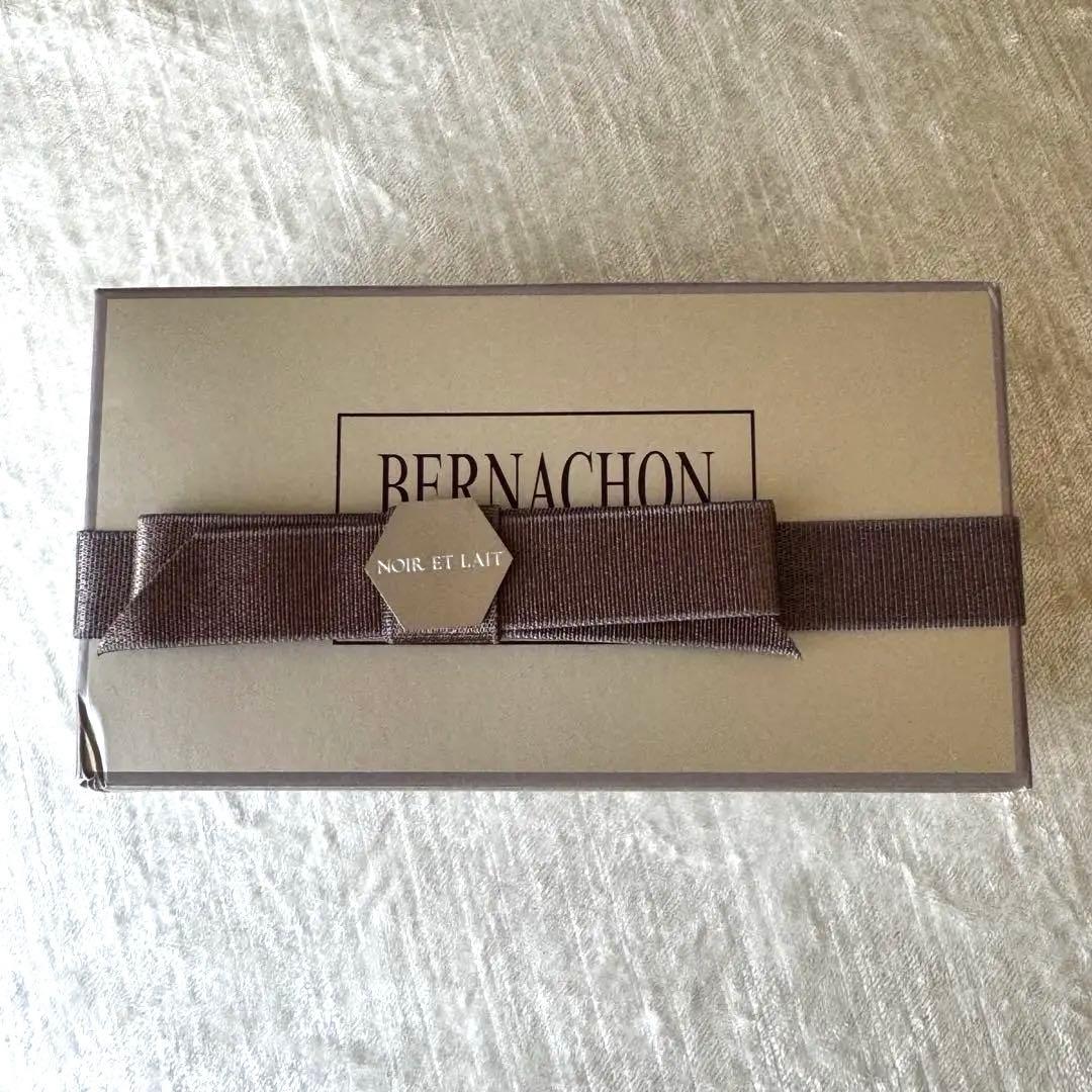 ベルナシオン Bernachon ブラック＆ミルク・アソート・ボックス