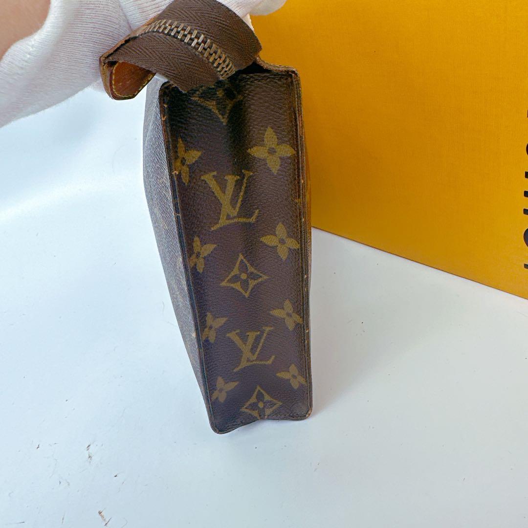 ルイヴィトン　モノグラム　ポッシュトワレット26 クラッチバッグ