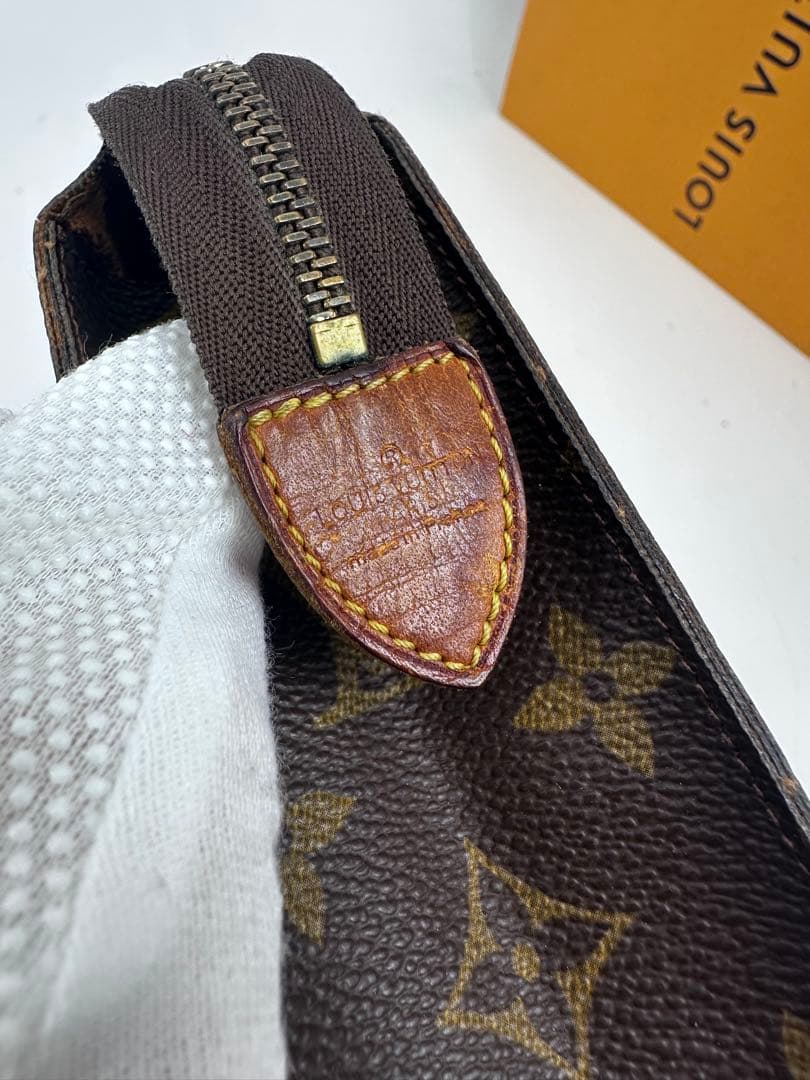 ルイヴィトン　モノグラム　ポッシュトワレット26 クラッチバッグ