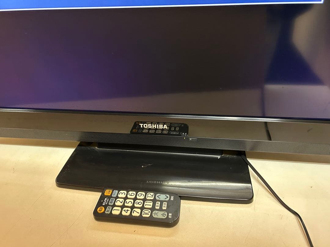 P32 TOSHIBA 液晶カラーテレビ 40A1 通電確認済み　B-CAS付