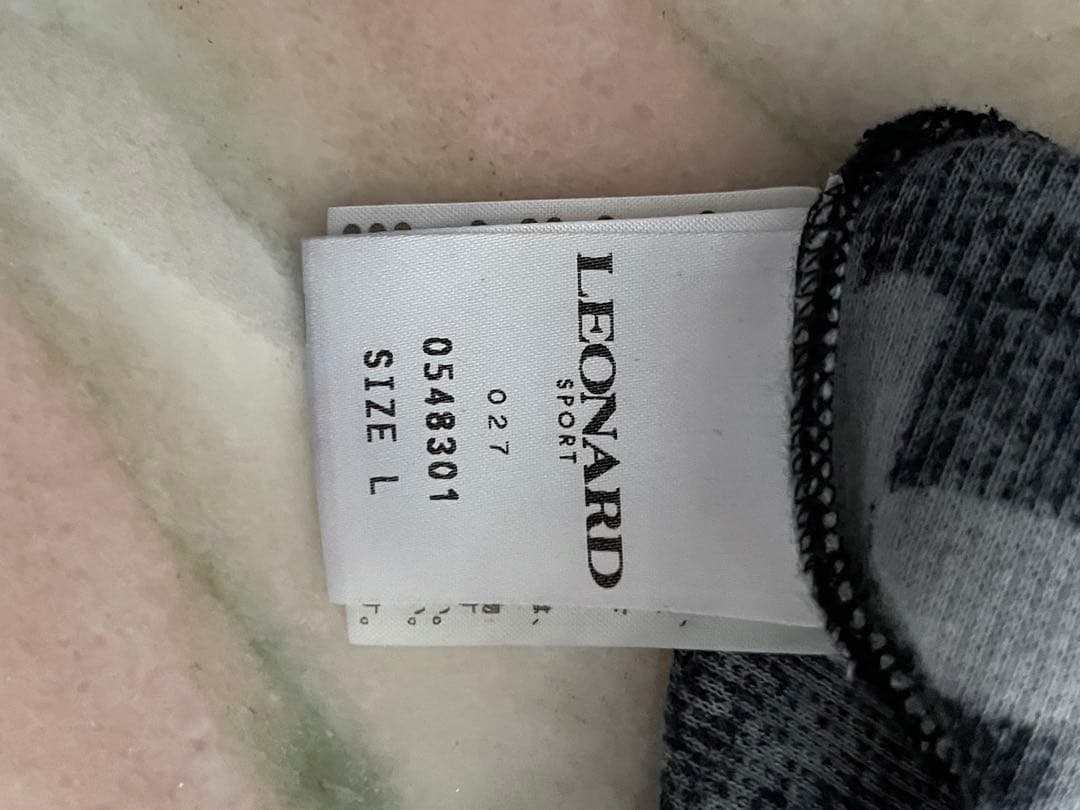 ●美品　LEONARD レオナール 長袖カットソー L 一枚で暖か