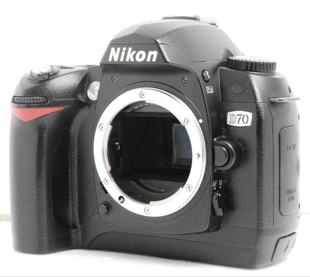 Nrt様　NIKON　D70⚡️1本で広角から望遠まで⚡️初心者⚡️ニコン⚡️