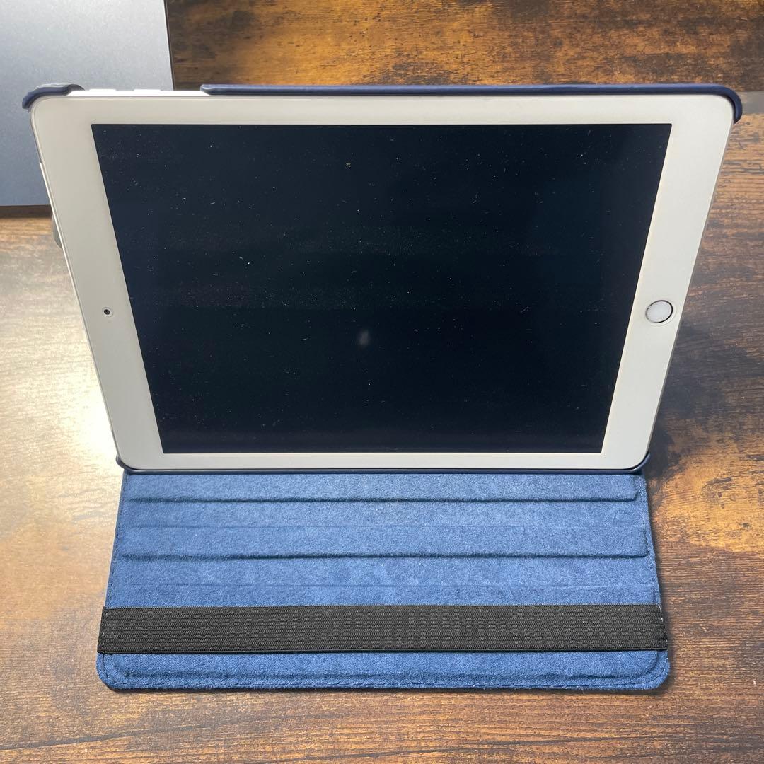 Apple iPad 第5世代　Wi-Fi + Cellularモデル