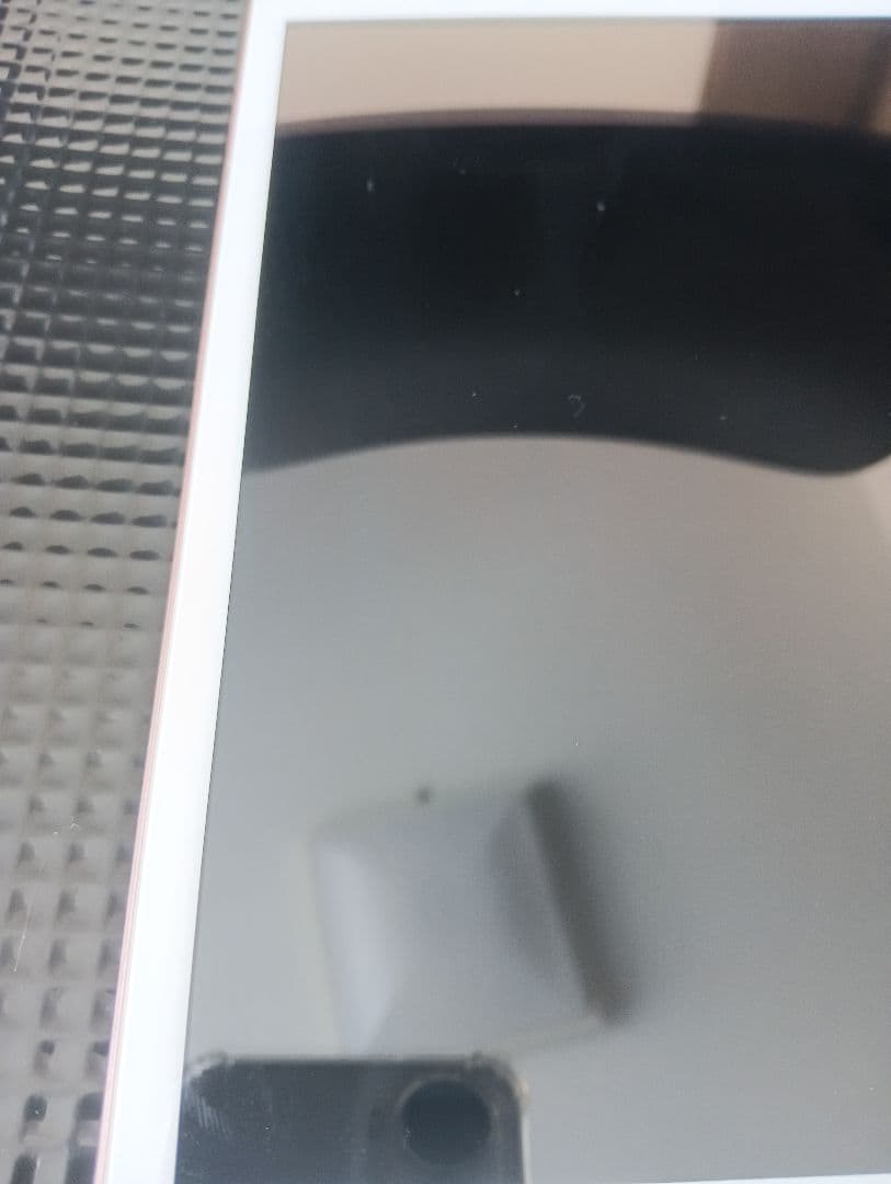 iPad8世代　32g キャリアau