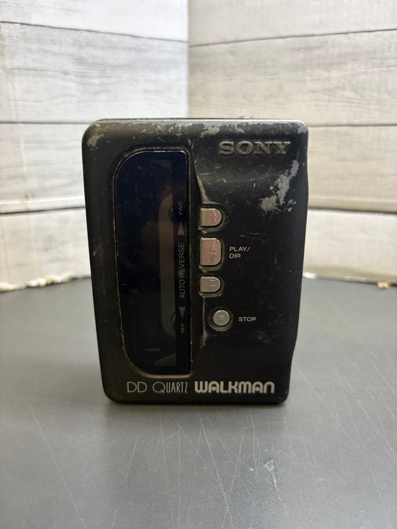 昭和レトロ　SONY カセットウォークマン　WM-DD9