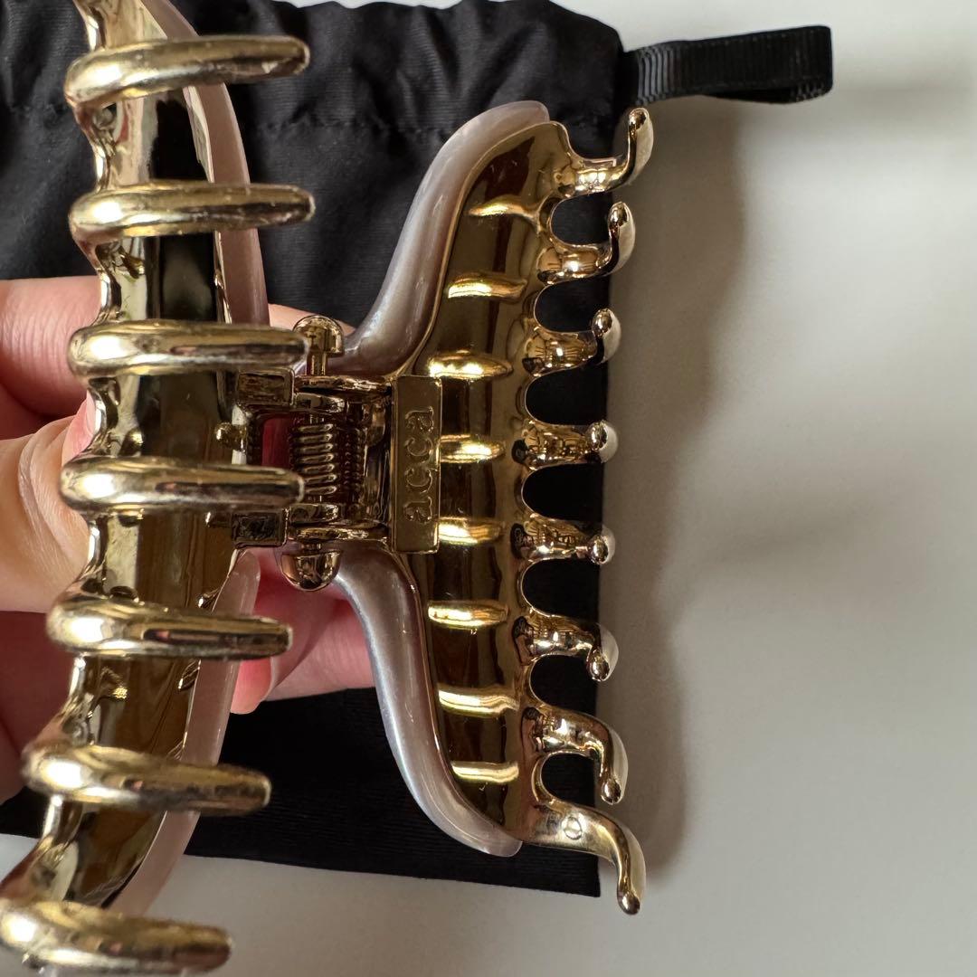 ぱ*だ様 【未使用/証明書有】ACCA バービークリップ ヘアクリップ Mサイズ