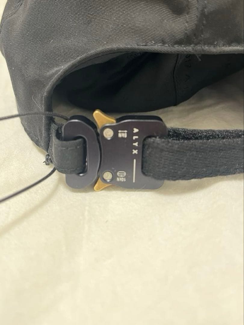 新品　1017ALYX 9SM バックルデザイン 6パネル キャップ