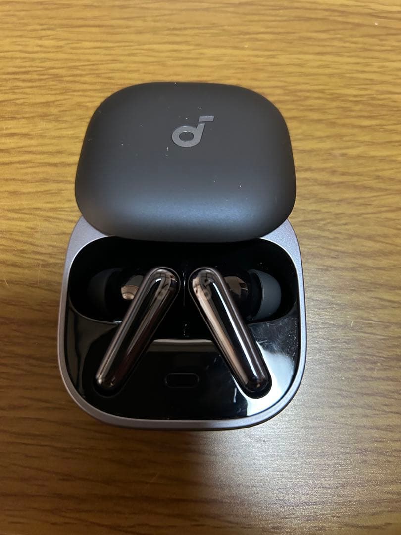 Anker Soundcore Liberty 5 ブラック(保護ケース付き)