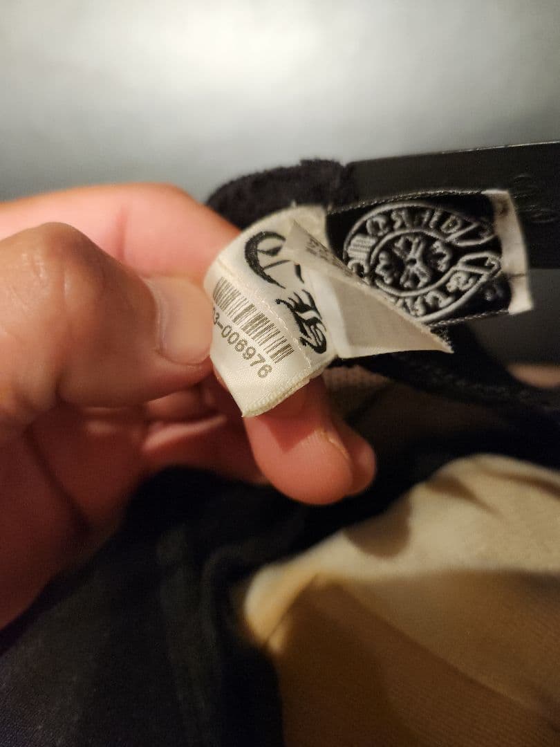 CHROME HEARTS トラッカーキャップ ホワイト/ブラック　破れ有り