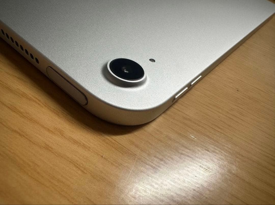 raraApple iPad 10.9インチ シルバー 本体