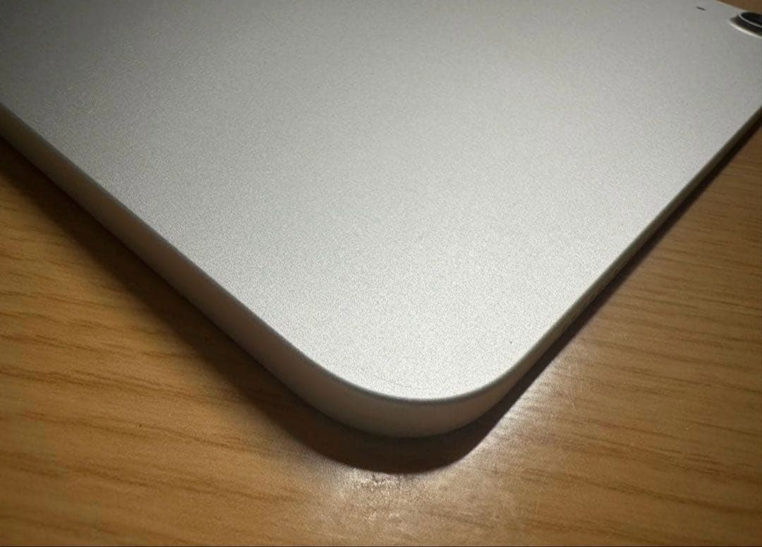 raraApple iPad 10.9インチ シルバー 本体