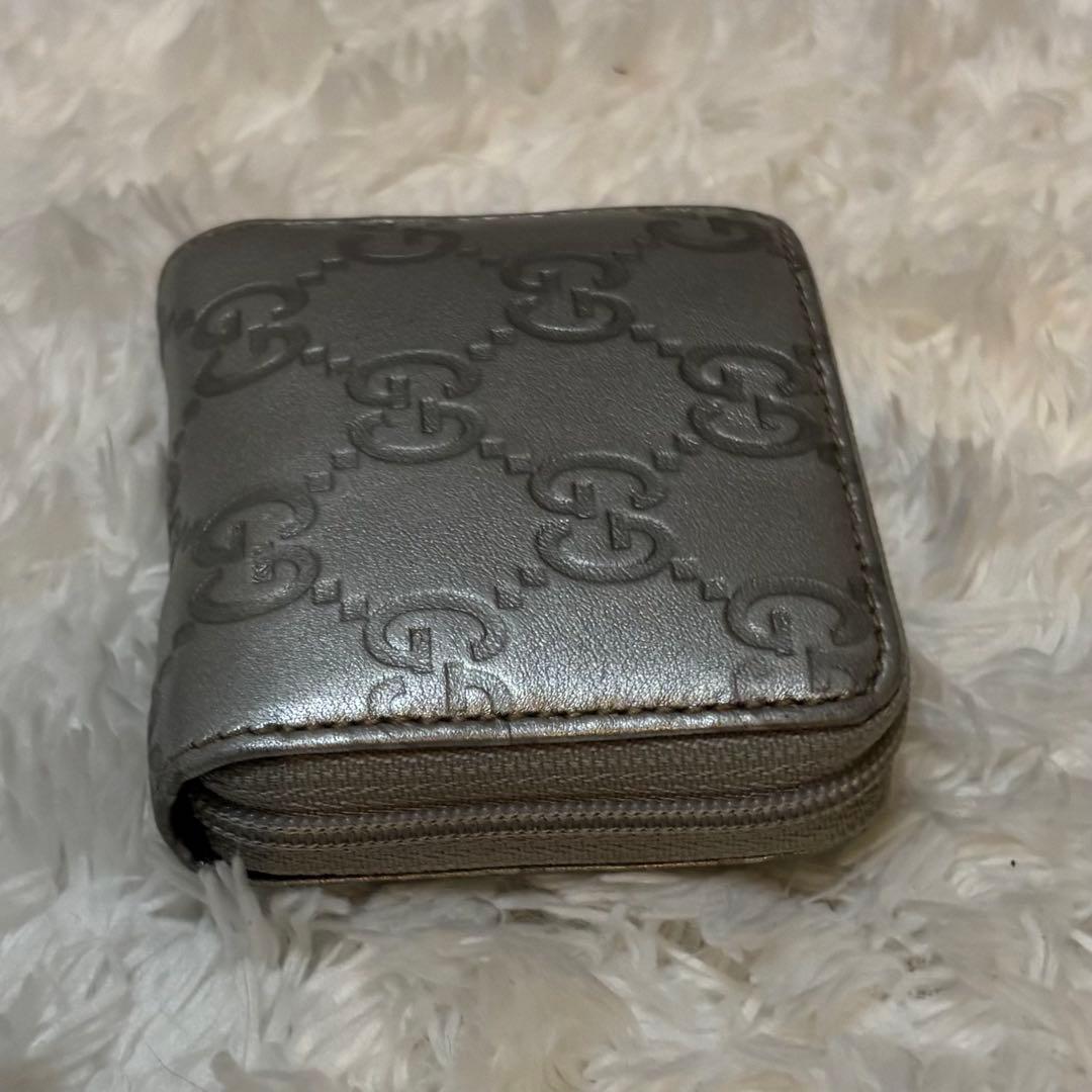 美品 GUCCI グッチ ケース 小銭入れGGシマ シルバー