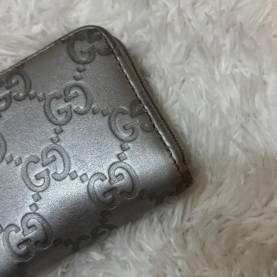 美品 GUCCI グッチ ケース 小銭入れGGシマ シルバー