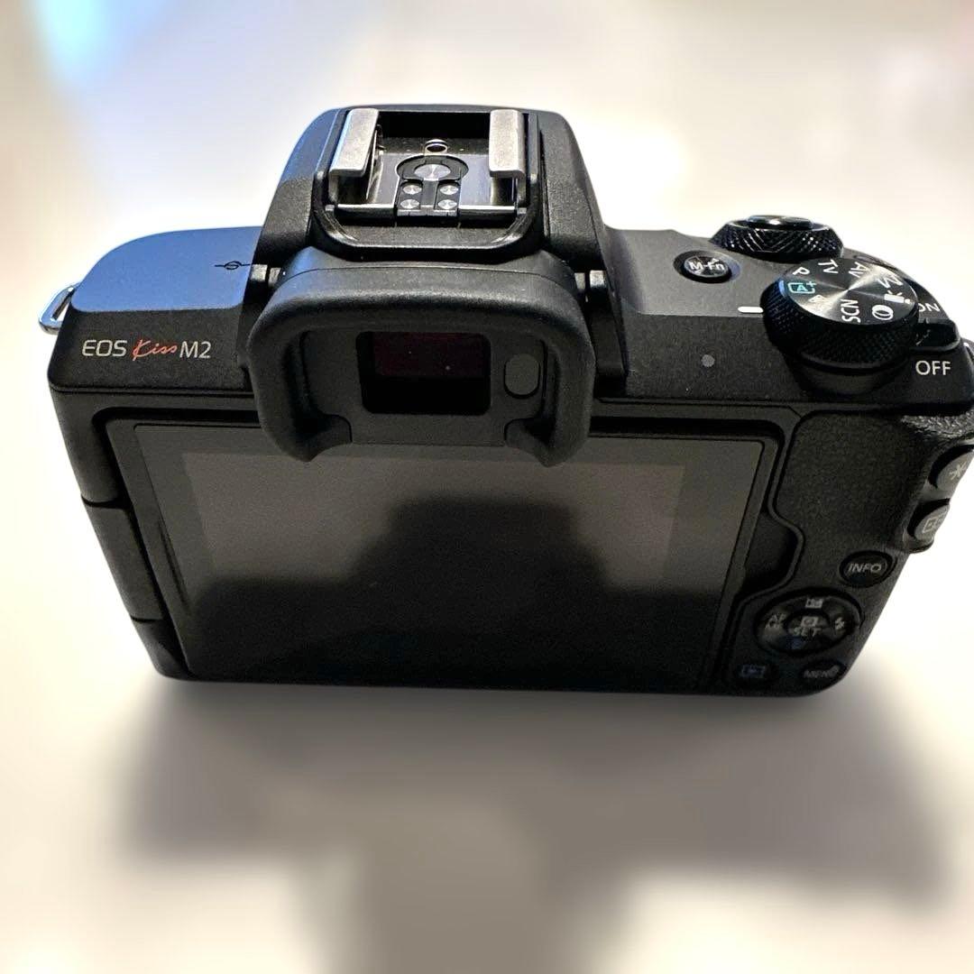 CanonキヤノンEOS KissM2ミラーレス一眼ブラック ダブルズームキット