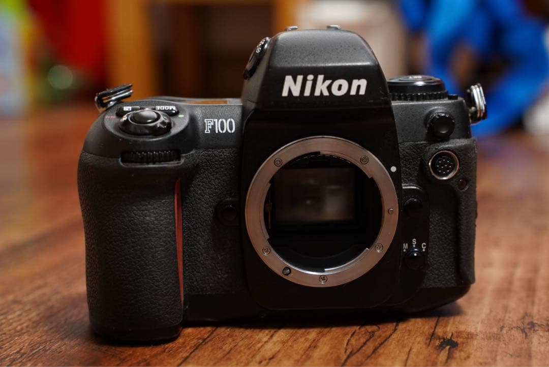 S*n様 Nikon F100 50mmレンズセット（本体難あり）