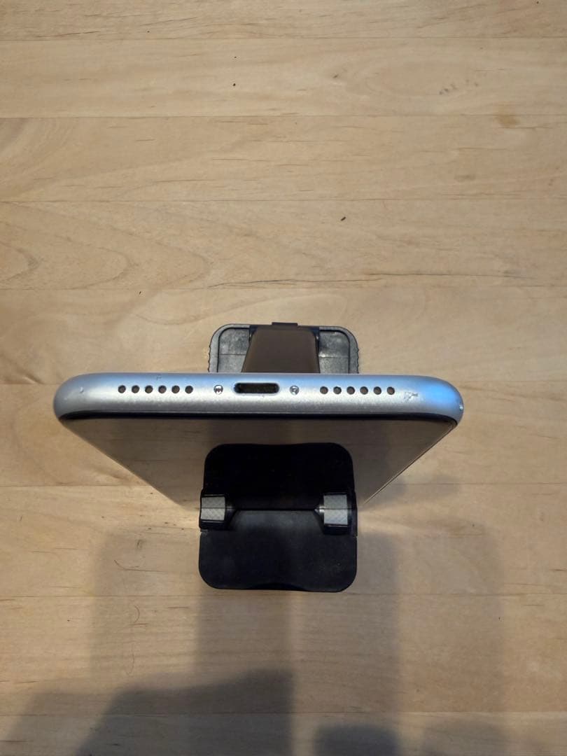 12/15までiPhone11 64GB SIMフリー　カバー&充電コード付き