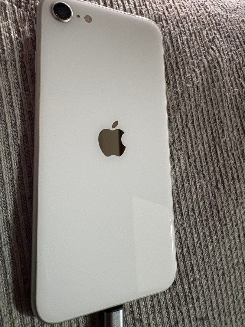 iPhoneSE2 64ギガ　社外バッテリー交換済み