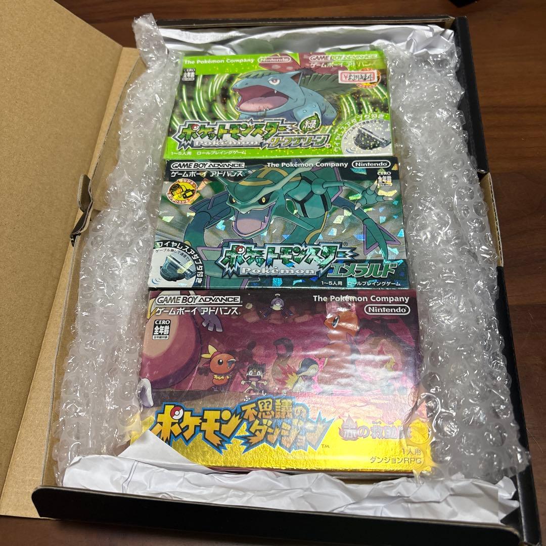 T*i様 【箱のみ】GB アドバンス　ポケモン　グリーン　エメラルド　ディスプレ