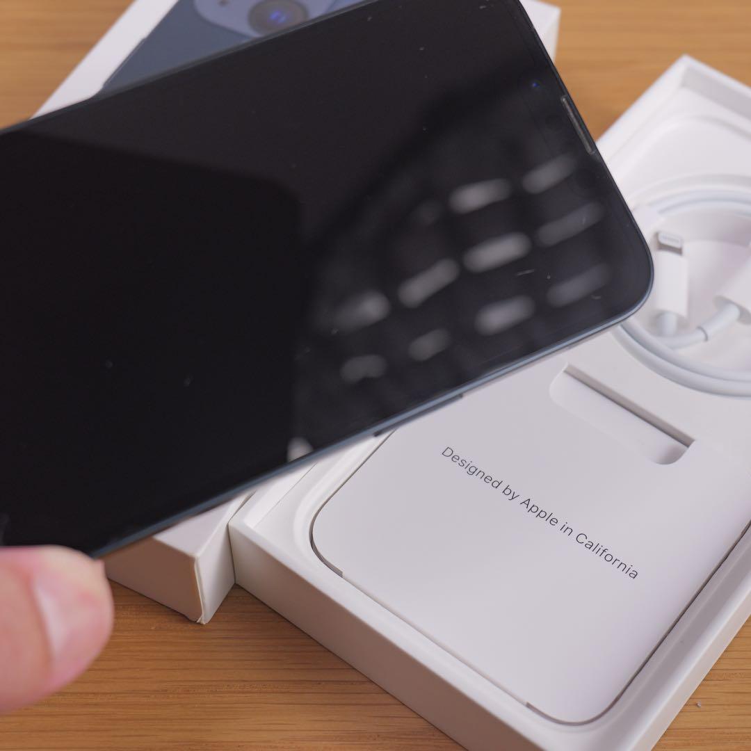 Apple iPhone 13 ミッドナイト 本体